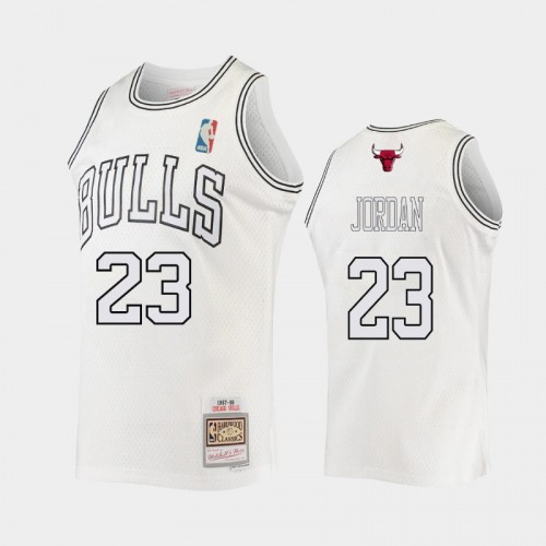 Men's Chicago Bulls #23 Michael Jordan White 2021 Hardwood Classics Out Swingman Jersey